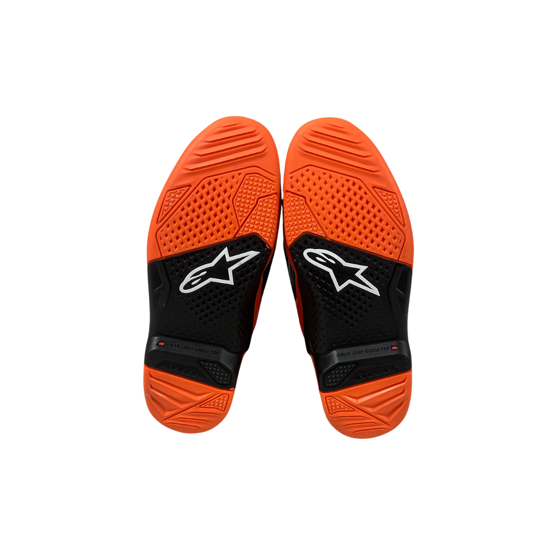 3PW250047403 is the KTM Tech 7 XXV Boots – EU 42 / US Men’s 8