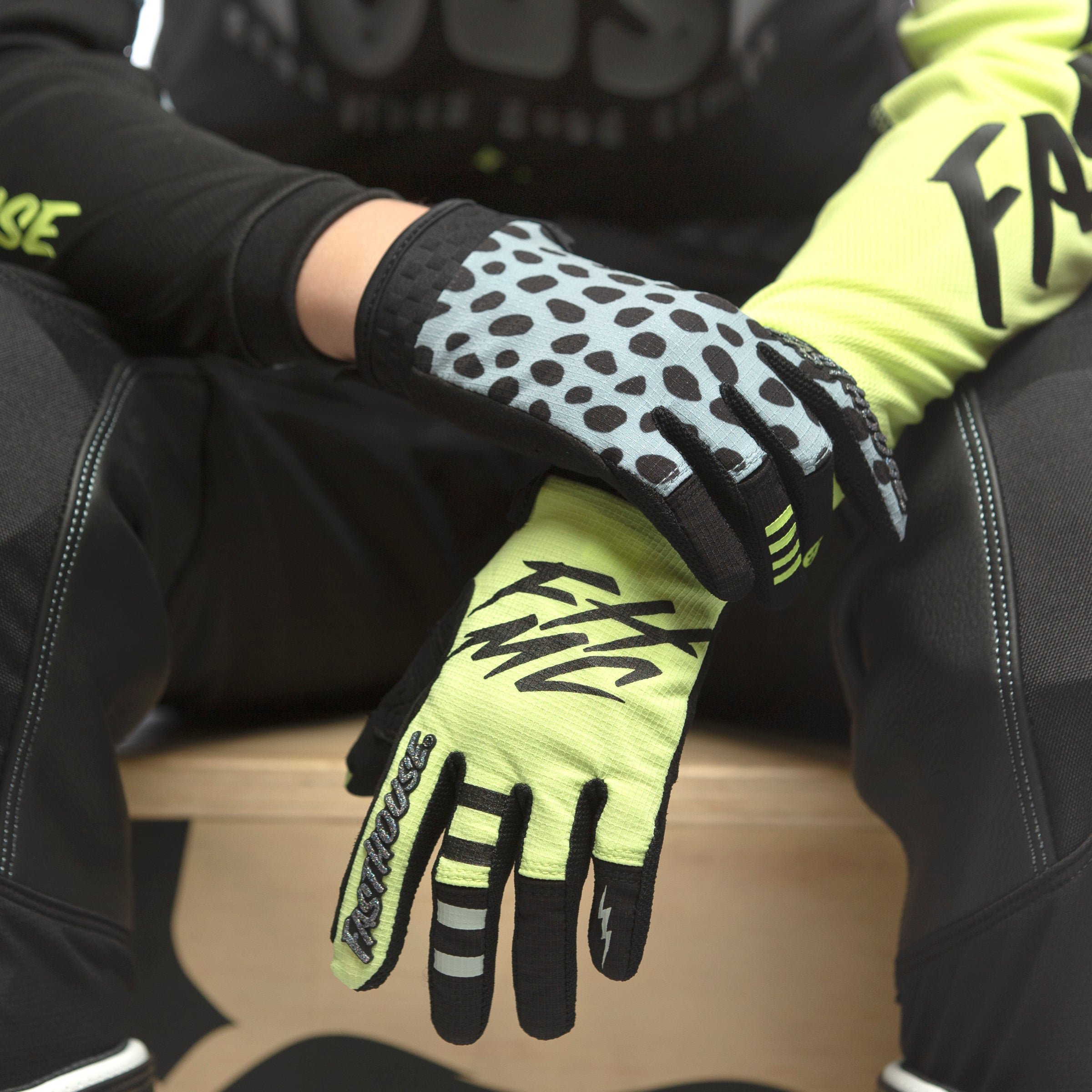 Youth Speed Style Zenith Glove by Fasthouse