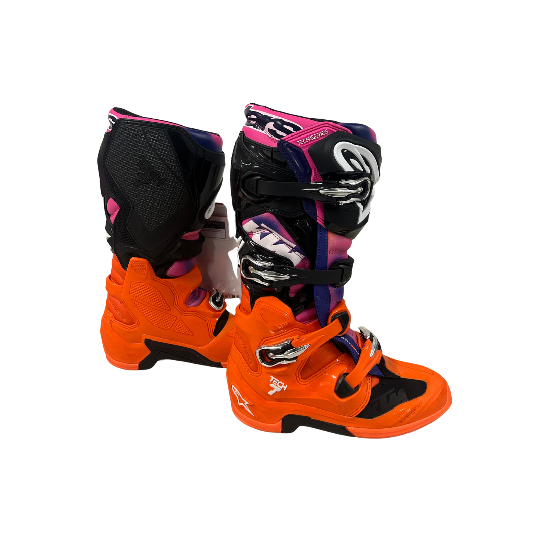 3PW250047403 is the KTM Tech 7 XXV Boots – EU 42 / US Men’s 8